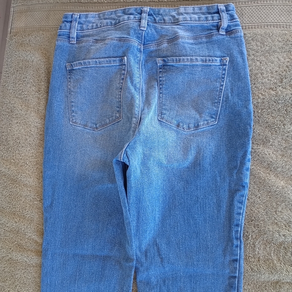 WHBM Slim Jeans Women Size 4 Medium Wash high rise - Picture 6 of 12